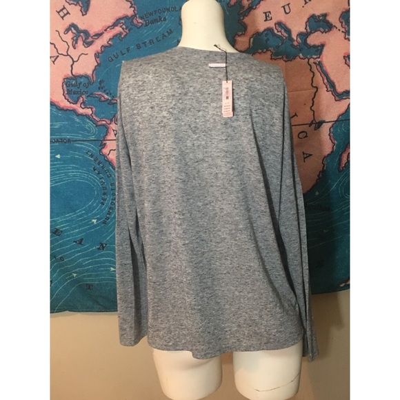 Victoria’s Secret gray long sleeve button top - Picture 2 of 3